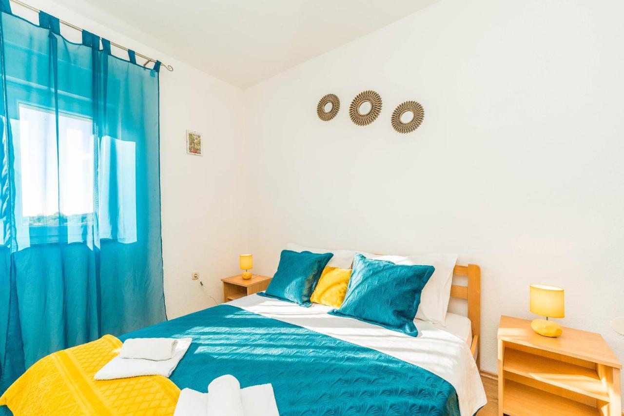 Apartments Matilda Sukošan Exterior foto